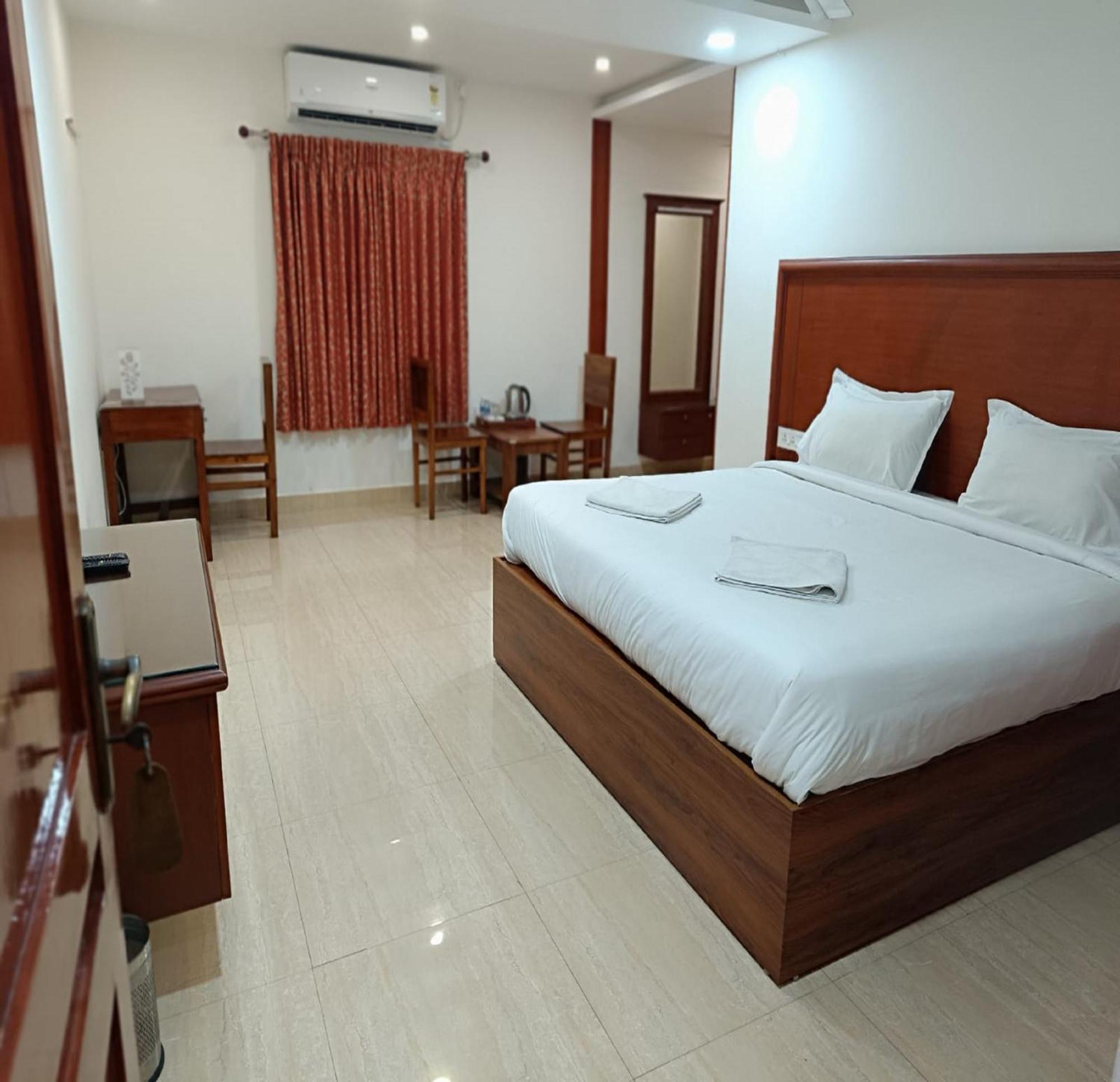 Azhagappa Residency Appartement Puducherry Buitenkant foto